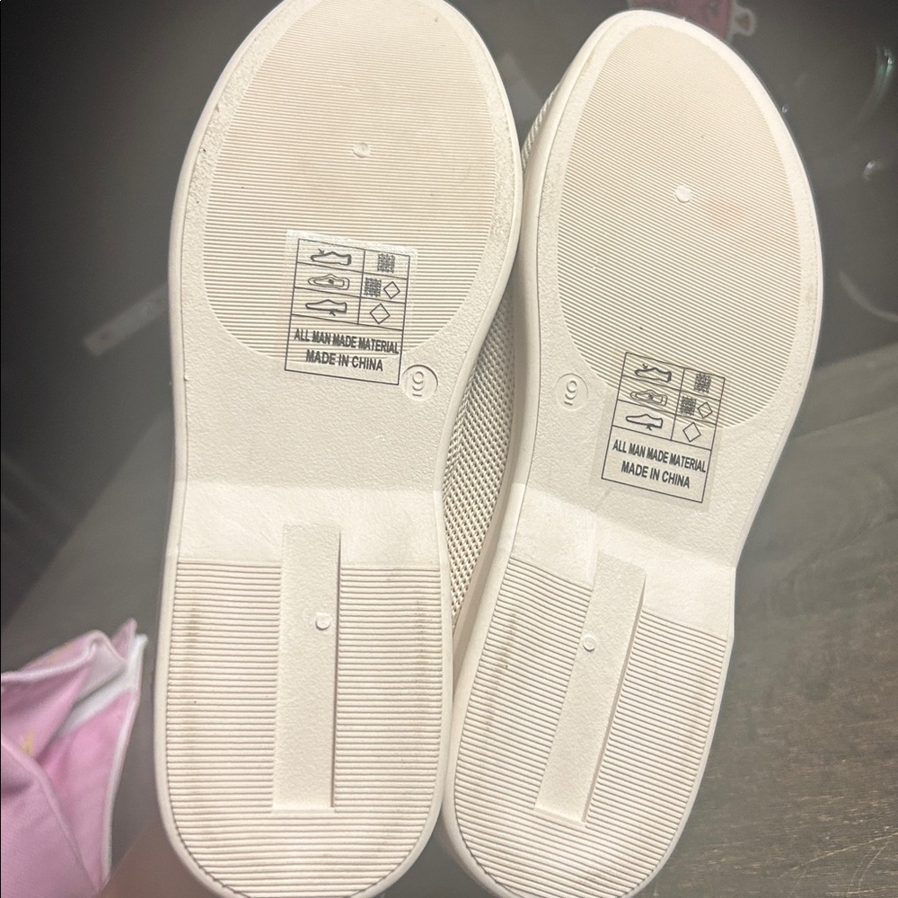 Dollymix Women's Cream Knit Loafers - size 9 - Picture 5 of 5